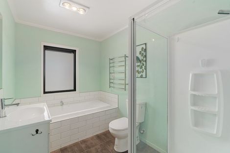 Photo of property in 37 Finch Street, Albert Town, Wanaka, 9305