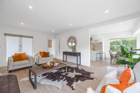 Photo of property in 1/11 Corunna Road, Milford, Auckland, 0620