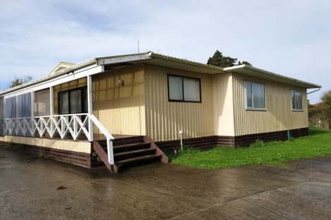 Photo of property in 205 Bridge Street, Eltham, 4322