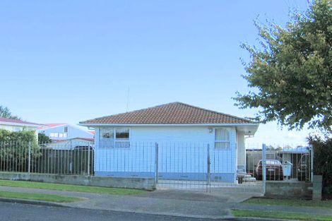 Photo of property in 47 Othello Drive, Clover Park, Auckland, 2023