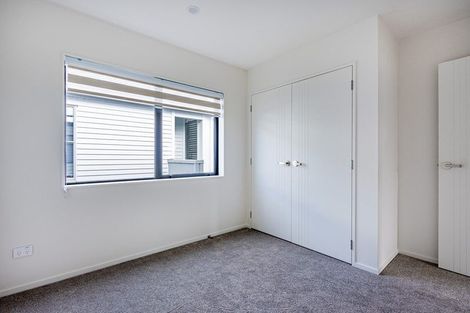 Photo of property in 2/3 Pinefield Road, Whenuapai, Auckland, 0618