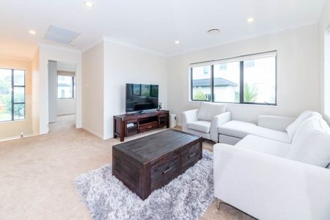 Photo of property in 11 Harvest Avenue, Orewa, 0931