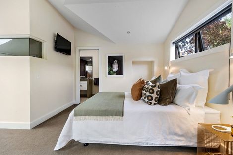 Photo of property in 94 Centennial Avenue, Arrowtown, 9302