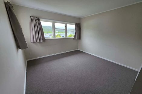 Photo of property in 95 Farmer Crescent, Taita, Lower Hutt, 5011
