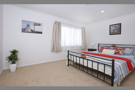 Photo of property in 10/2 Swan Hill Drive, Glen Eden, Auckland, 0602