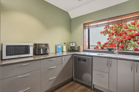 Photo of property in 220 South Road, Caversham, Dunedin, 9012