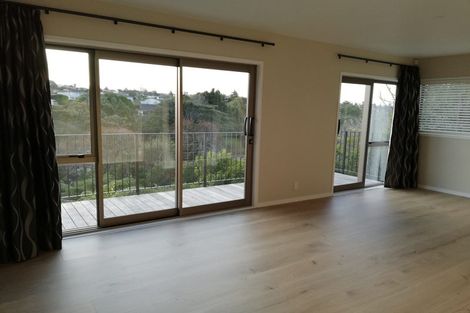 Photo of property in 2/5 Aries Place, Shelly Park, Auckland, 2014