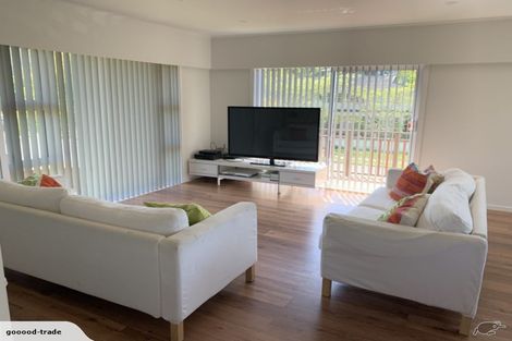 Photo of property in 49 Mayfair Crescent, Mairangi Bay, Auckland, 0630