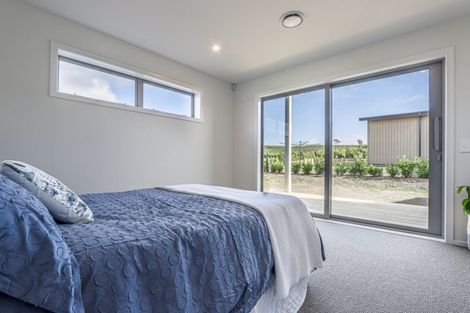 Photo of property in 3 Mirek Street, Waikanae, 5036