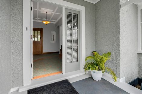 Photo of property in 17 Albion Street, Hawera, 4610