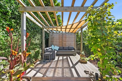 Photo of property in 75 Cypress Drive, Maungaraki, Lower Hutt, 5010