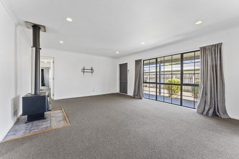 Photo of property in 23 Charles Cross Street, Longburn, Palmerston North, 4412