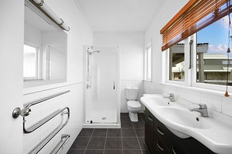 Photo of property in 41 Lake Crescent, Hamilton Lake, Hamilton, 3204