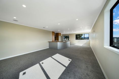Photo of property in 4190a Great North Road, Glendene, Auckland, 0602