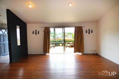 Photo of property in 4 Carillon Place, Massey, Auckland, 0614