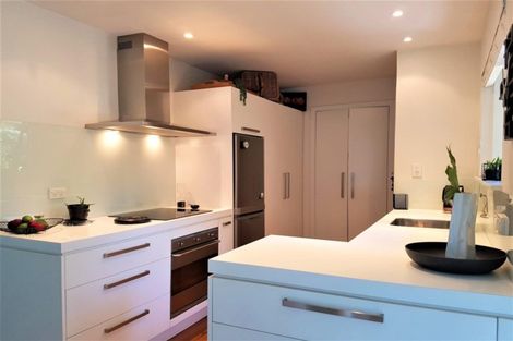 Photo of property in 21 Harbour View Terrace, Cass Bay, Lyttelton, 8082