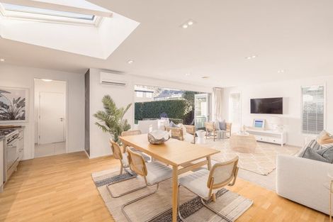 Photo of property in 23 Celia Street, Redcliffs, Christchurch, 8081