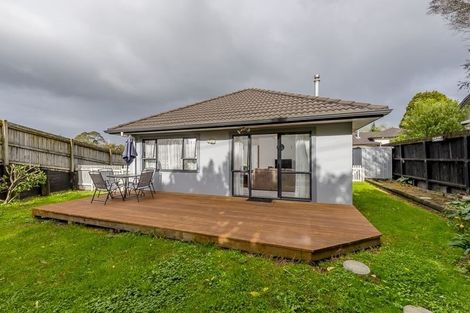 Photo of property in 87a Triangle Road, Massey, Auckland, 0614