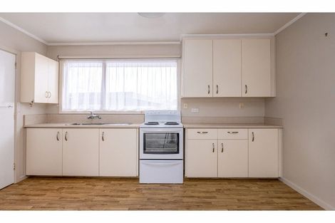 Photo of property in 1-11/94 Avenue Road, West End, Timaru, 7910