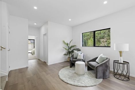 Photo of property in 5 Pihipihi Way, Crofton Downs, Wellington, 6035