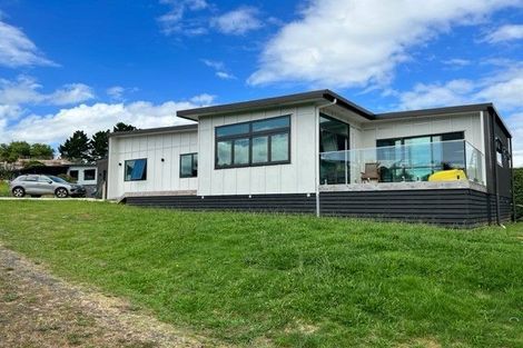 Photo of property in 29 Robertson Street, Raglan, 3225
