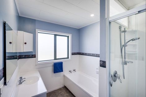 Photo of property in 63 Le Quesne Road, Bay View, Napier, 4104