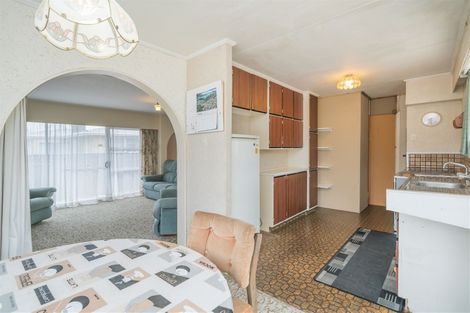 Photo of property in 104 Apollo Parade, Milson, Palmerston North, 4414