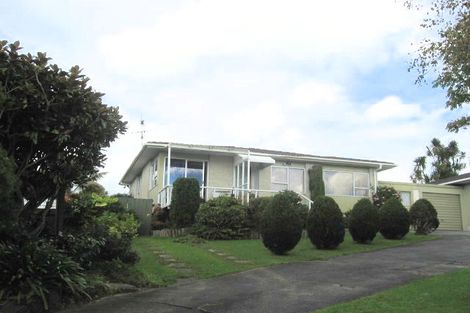 Photo of property in 1/7 Tromie Place, Highland Park, Auckland, 2010