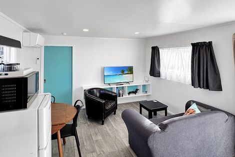 Photo of property in 43 Tauhinu Road, Miramar, Wellington, 6022