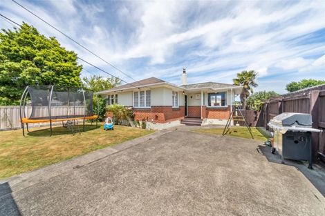 Photo of property in 12 Bristol Street, Trentham, Upper Hutt, 5018