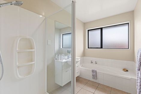 Photo of property in 75 Coolspring Way, Redwood, Christchurch, 8051