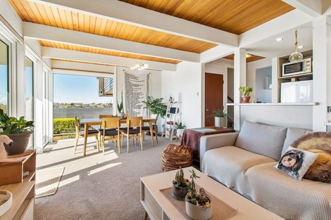 Photo of property in 4/2 Cross Street, Marchwiel, Timaru, 7910