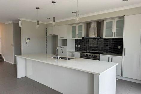Photo of property in 14 Arranmore Drive, Flat Bush, Auckland, 2019