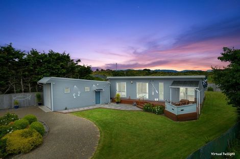 Photo of property in 11 Ramona Avenue, Waitarere Beach, Levin, 5510