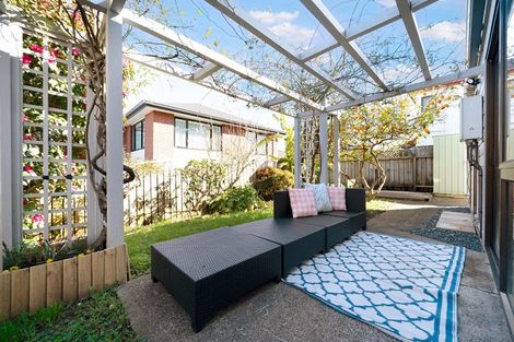 Photo of property in 1/6 Glucina Avenue, West Harbour, Auckland, 0618