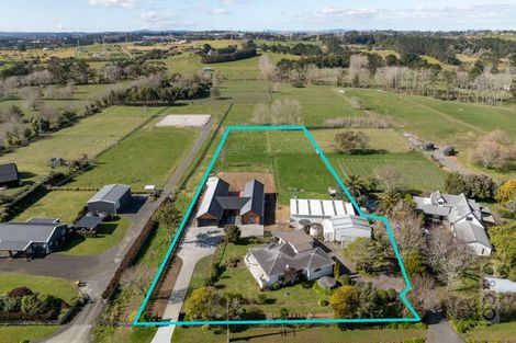 Photo of property in 179 Taupaki Road, Taupaki, 0782