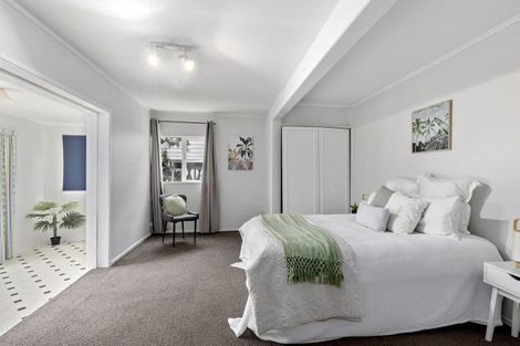 Photo of property in 19a Tawa Terrace, Tawa, Wellington, 5028