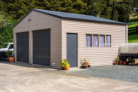 Photo of property in 347 Taraunui Road, Parua Bay, Onerahi, 0192