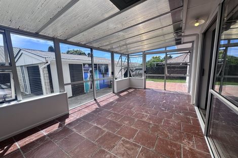 Photo of property in 32 Dunbarton Street, Redwood, Christchurch, 8051