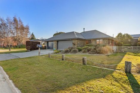 Photo of property in 27 Kingston Street, Albert Town, Wanaka, 9305