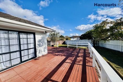 Photo of property in 5 Advocate Place, Randwick Park, Auckland, 2105