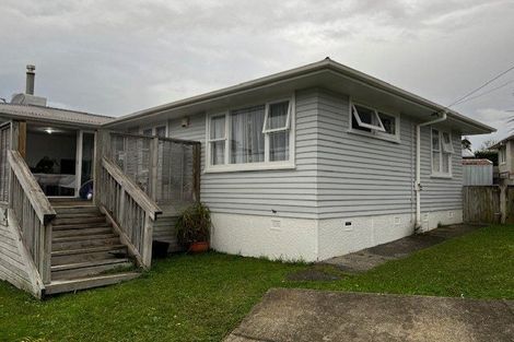 Photo of property in 41b Vera Road, Te Atatu South, Auckland, 0610