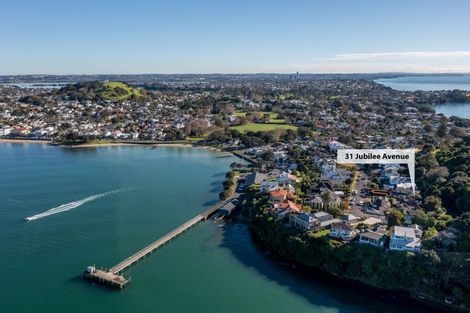 Photo of property in 31 Jubilee Avenue, Devonport, Auckland, 0624