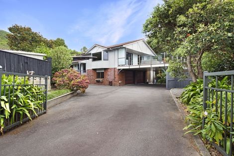Photo of property in 24 Kereru Street, Waikanae, 5036