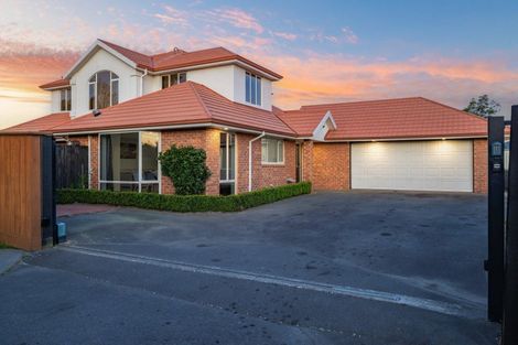 Photo of property in 39 Broadhaven Avenue, Parklands, Christchurch, 8083