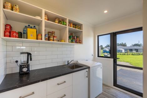 Photo of property in 1 Elm Place, Tikipunga, Whangarei, 0112