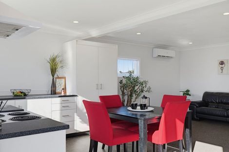 Photo of property in 2a Waitai Street, Castlecliff, Wanganui, 4501
