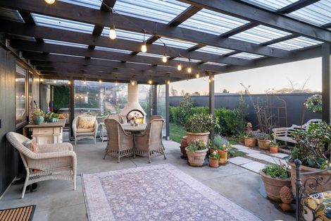 Photo of property in 163a Victoria Street, Cambridge, 3434