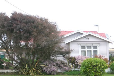 Photo of property in 18 Cook Street, Foxton, 4814