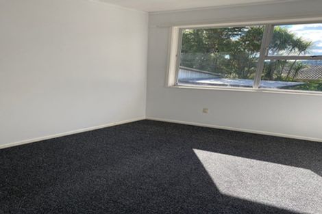 Photo of property in 70 Hellyers Street, Birkdale, Auckland, 0626